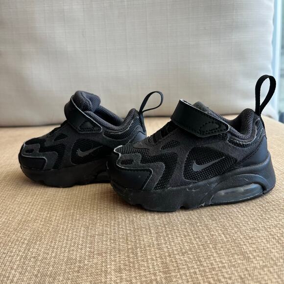 Nike Black Air Max 200 Size 4C Toddler - Picture 2 of 6